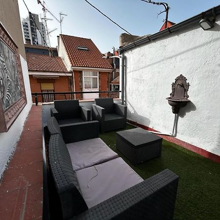 Apartamento con terraza céntrico moderno Nuevo Madrid Exterior foto